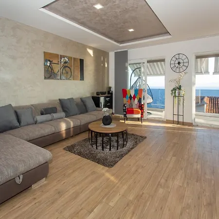 Aqua Apartament