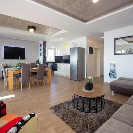 Aqua Apartman